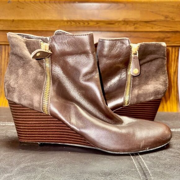 Isaac Mizrahi Kierra Brown Leather Wedge Boots Women's - Size 8.5 - Picture 1 of 7